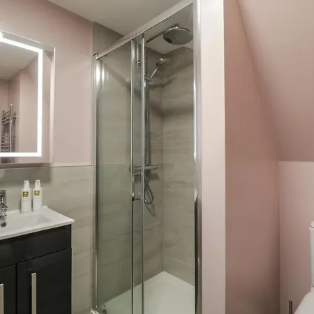 Ferienhaus Quarters *